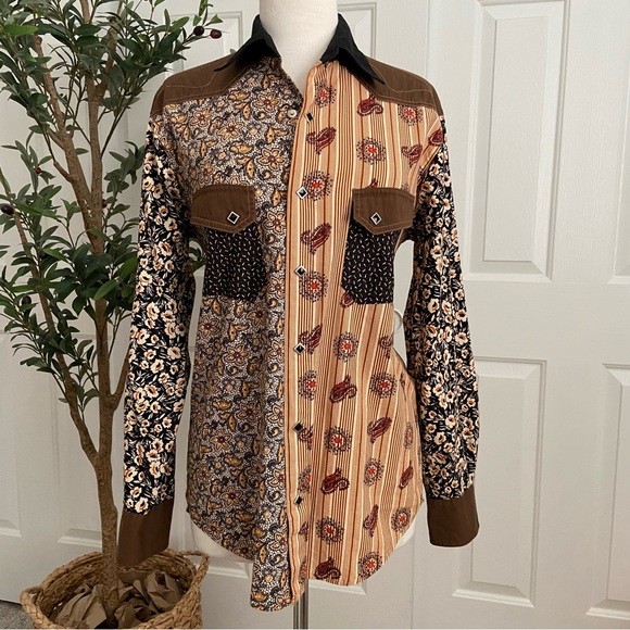 Wrangler Retro Multicolor Floral Metal Snap Shirt - Picture 7 of 14